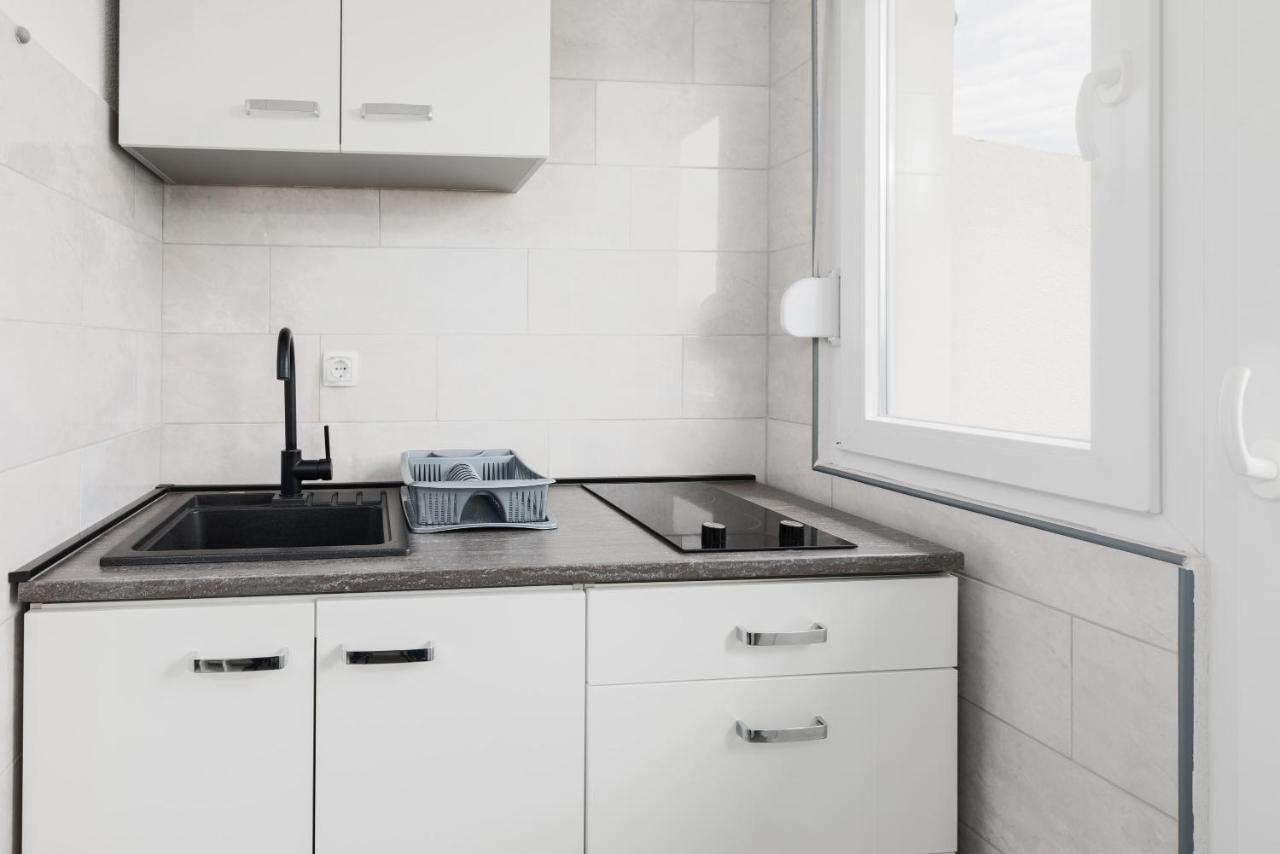 Sirius Apartment *